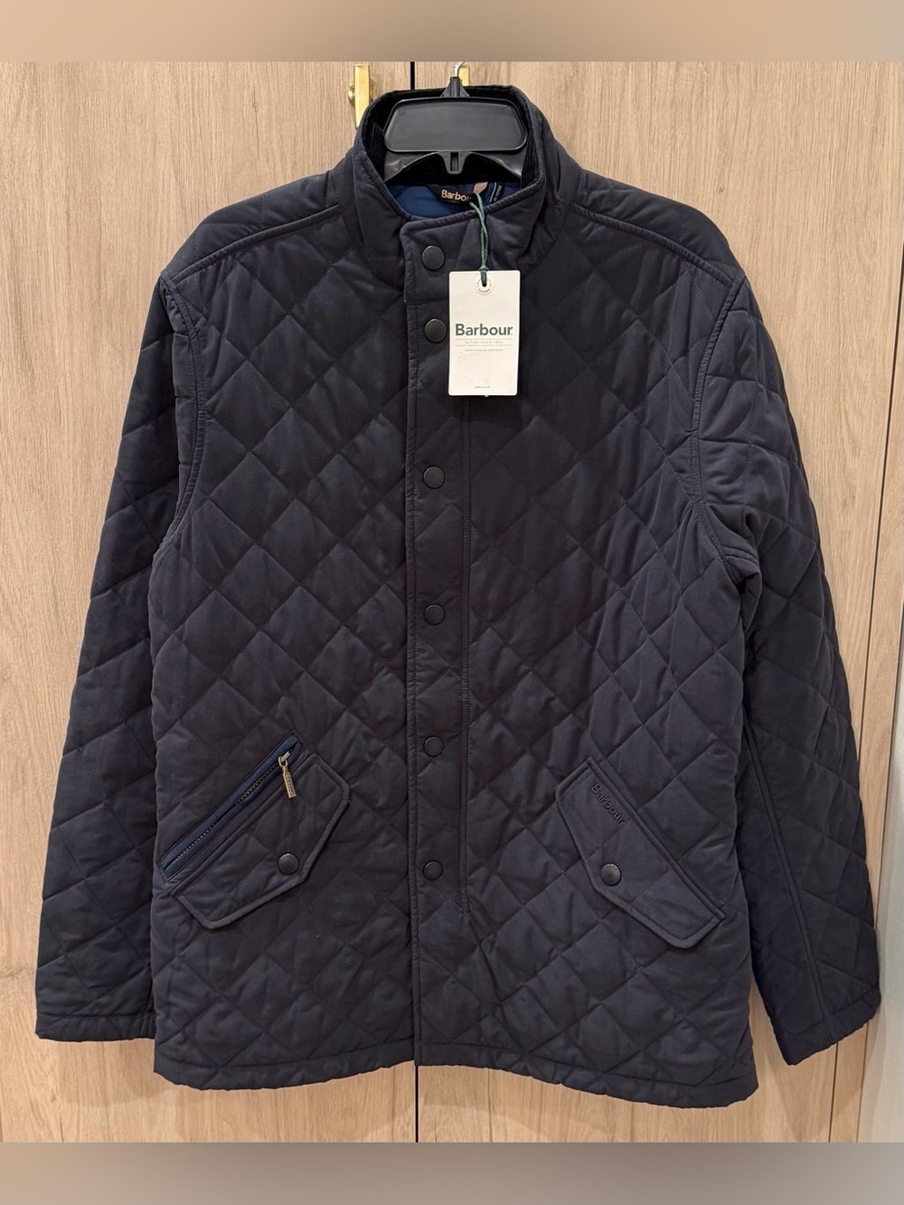 NWTs Barbour Men's Shoveler Quilted Jacket. Navy. Medium